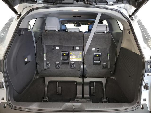 Photo of 2021 Silver Toyota Sienna