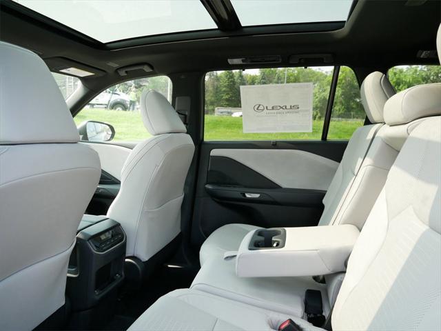 Photo of 2025 08x5 Lexus TX 350