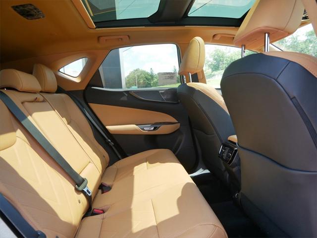 Photo of 2025 04y5 Lexus NX 350
