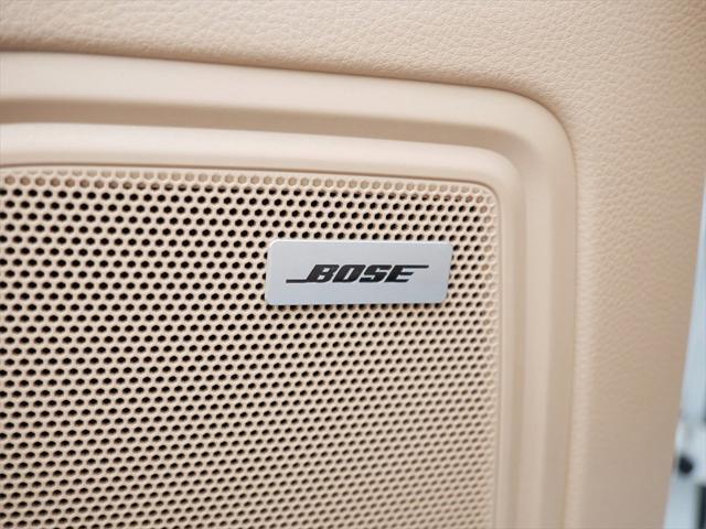 Photo of 2020 White Porsche Macan
