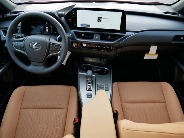 Photo of 2025 03t2 Lexus UX 300h