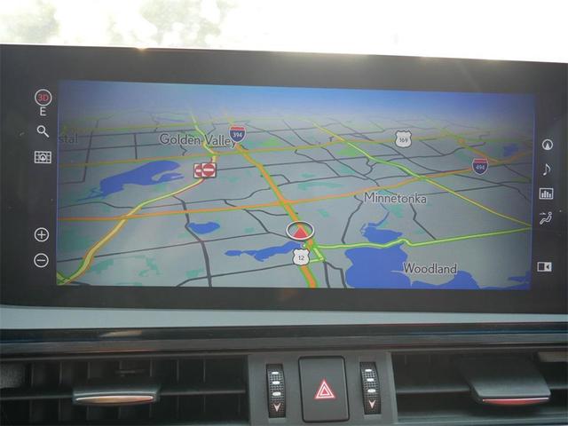 Photo of 2022 Eminent White Pearl Lexus ES 300h