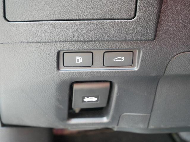 Photo of 2022 Eminent White Pearl Lexus ES 300h