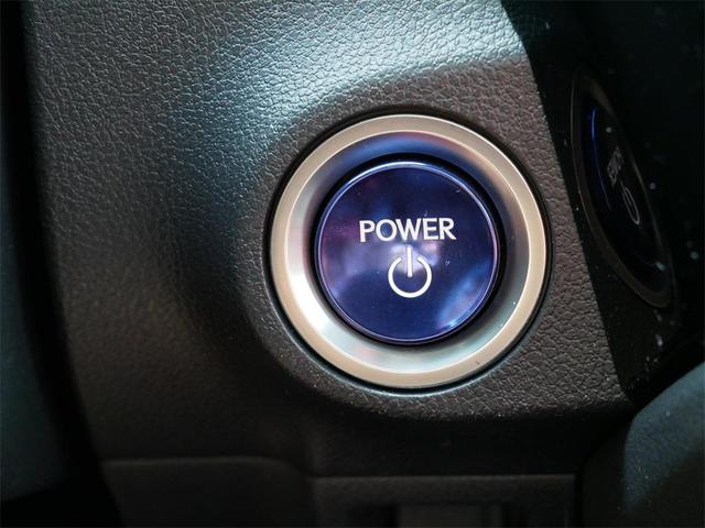 Photo of 2022 Eminent White Pearl Lexus ES 300h