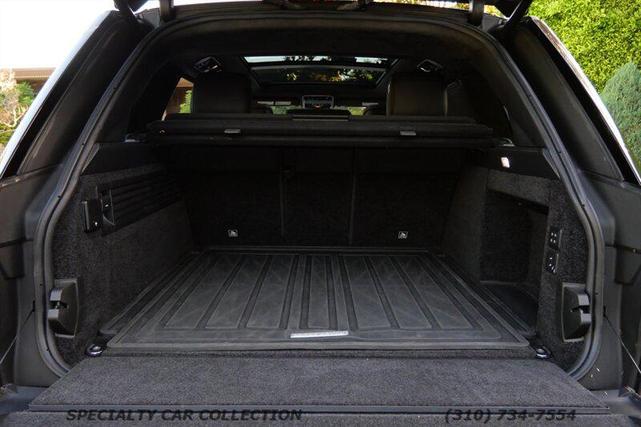 Photo of 2019 Santorini Black Metallic Land Rover Range Rover