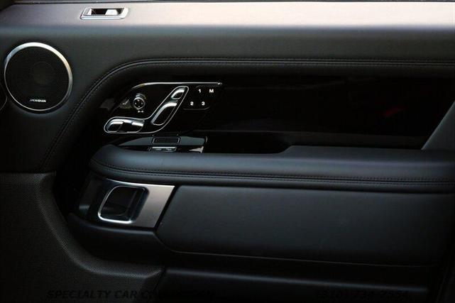 Photo of 2019 Santorini Black Metallic Land Rover Range Rover