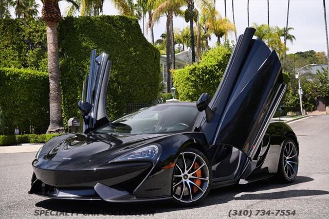 Photo of 2019 Black McLaren 570S