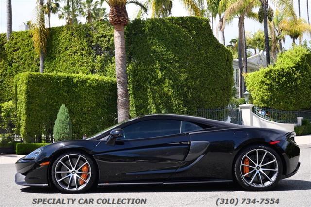 Photo of 2019 Black McLaren 570S