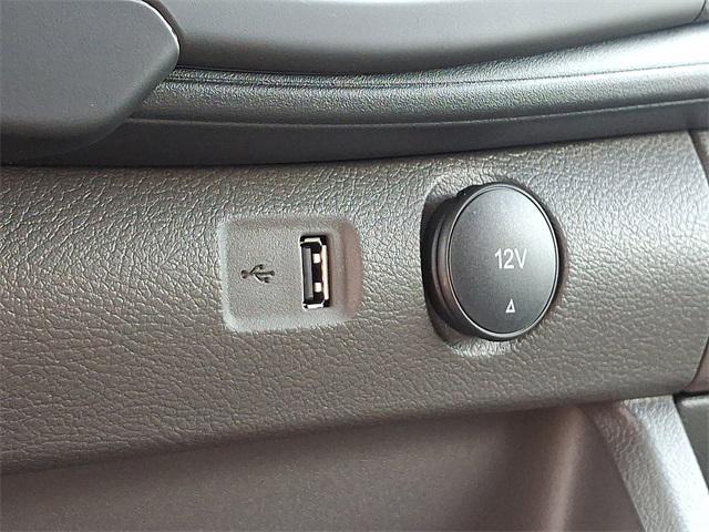 Photo of 2025 Oxford White Ford Transit-150