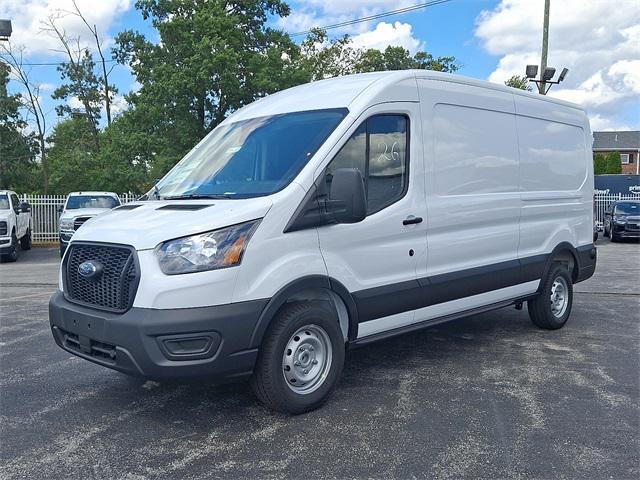 Photo of 2025 Oxford White Ford Transit-150