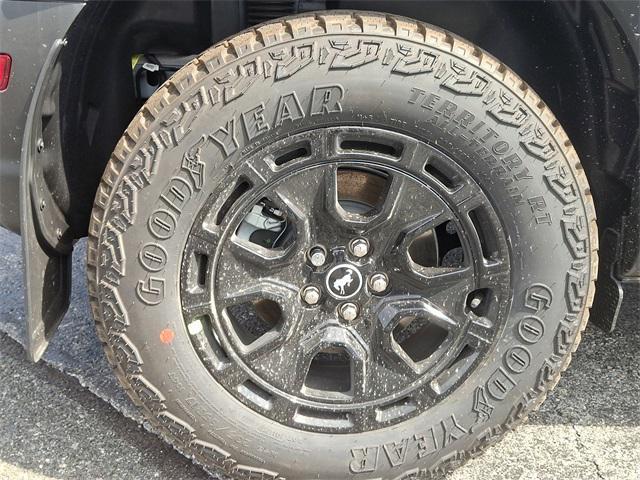 Photo of 2025 Azure Gray Metallic Ford Bronco Sport