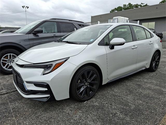 Photo of 2024 Ice Cap Toyota Corolla Hybrid