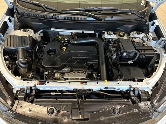 Photo of 2023 Summit White Chevrolet Equinox