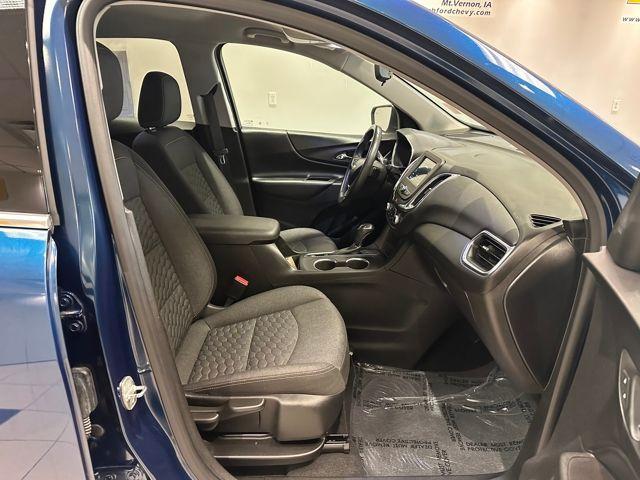 Photo of 2019 Pacific Blue Metallic Chevrolet Equinox