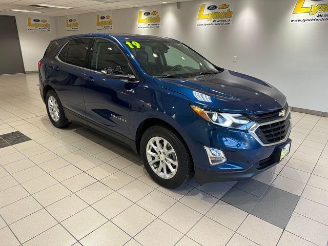 Photo of 2019 Pacific Blue Metallic Chevrolet Equinox