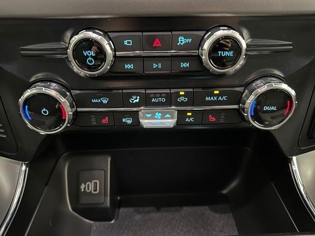 Photo of 2025 Blue Ford F-150 Lightning