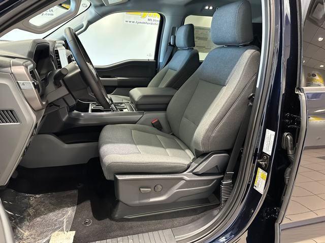 Photo of 2025 Blue Ford F-150 Lightning