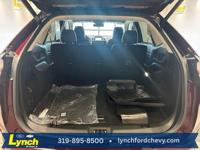 Photo of 2022 Burgundy Velvet Metallic Tinted Clearcoat Ford Edge