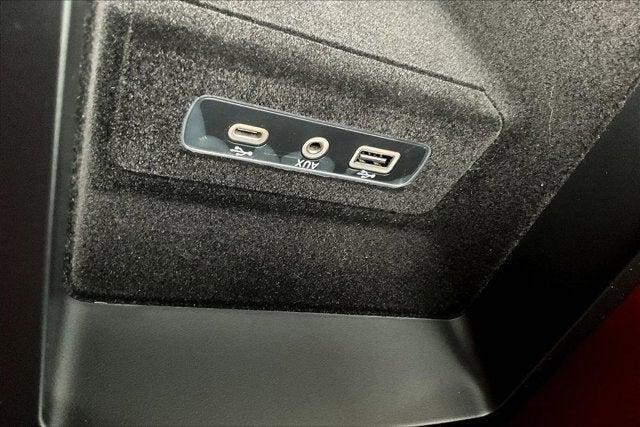 Photo of 2022 Vulcano Black Metallic Alfa Romeo Stelvio