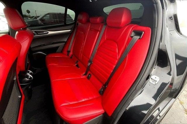 Photo of 2022 Vulcano Black Metallic Alfa Romeo Stelvio