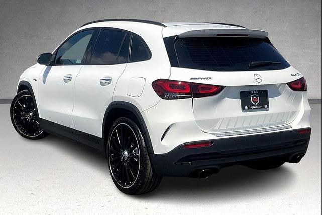 Photo of 2021 Polar White Mercedes-Benz AMG GLA 35