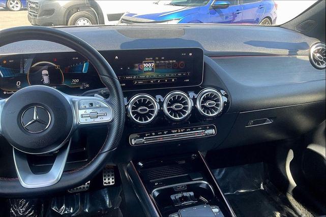 Photo of 2021 Polar White Mercedes-Benz AMG GLA 35