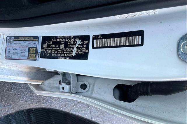 Photo of 2022 Snow White Pearl Kia Forte