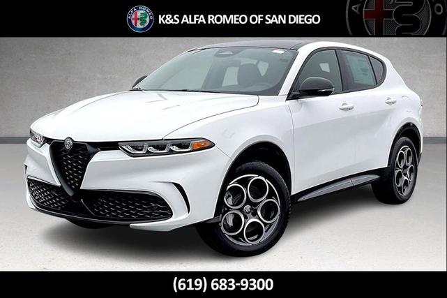 Photo of 2025 Milano White Exterior Paint Alfa Romeo Tonale