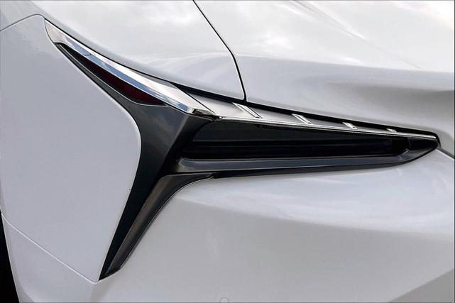 Photo of 2018 Ultra White Lexus LC 500