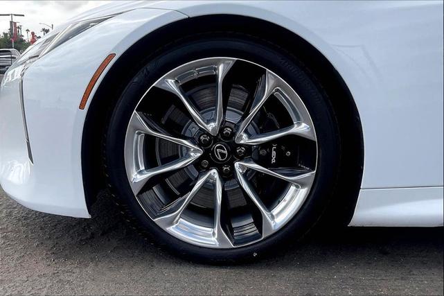 Photo of 2018 Ultra White Lexus LC 500