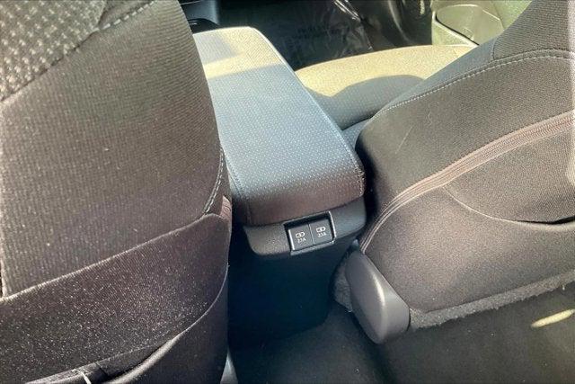 Photo of 2021 Super White Toyota Prius
