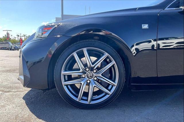 Photo of 2017 Obsidian Lexus IS 200t