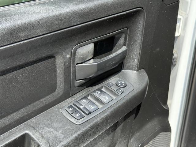 Photo of 2019 Bright White Clearcoat RAM 1500