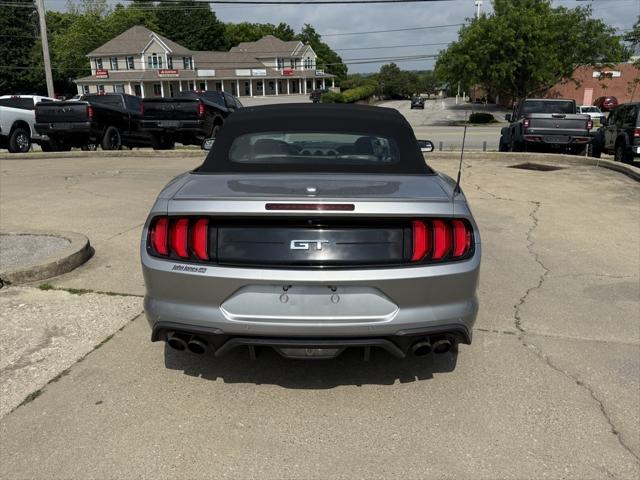 Photo of 2020 Silver Metallic Ford Mustang