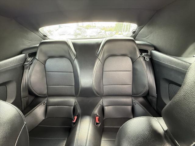 Photo of 2020 Silver Metallic Ford Mustang