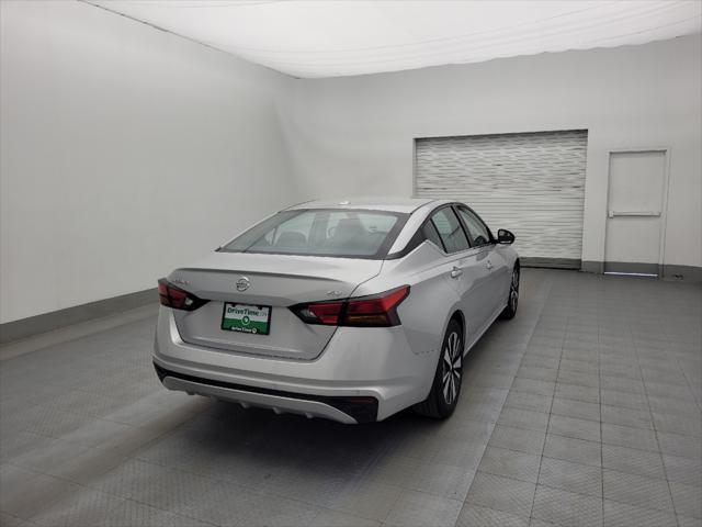 Photo of 2022 Brilliant Silver Metallic Nissan Altima