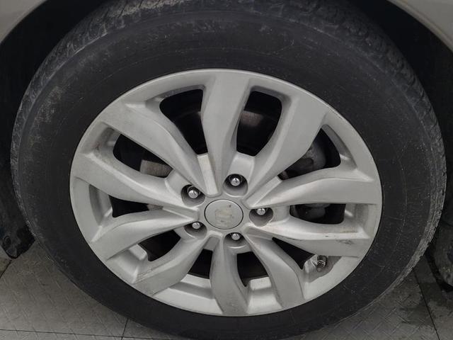 Photo of 2015 Silver Kia Optima