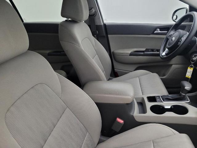Photo of 2017 Clear White Kia Sportage