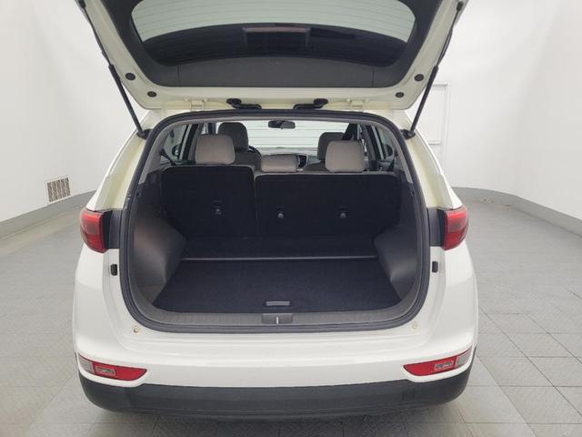 Photo of 2017 Clear White Kia Sportage