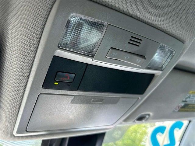 Photo of 2022 White Toyota Tacoma