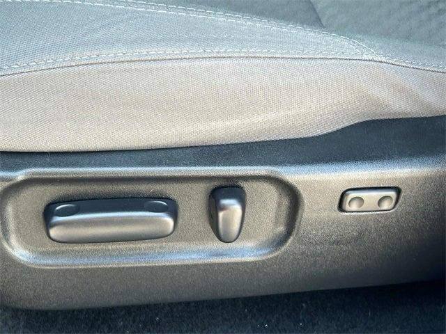 Photo of 2022 White Toyota Tacoma