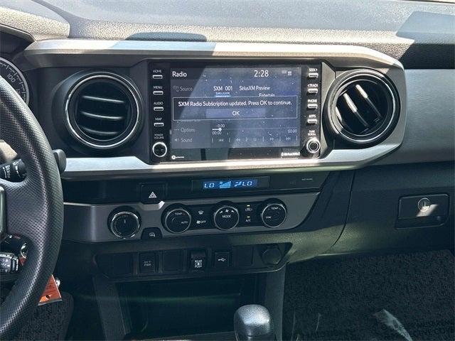 Photo of 2022 White Toyota Tacoma