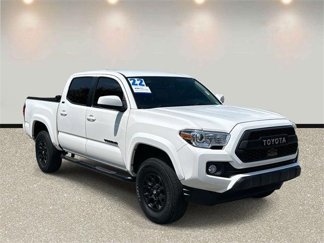 Photo of 2022 White Toyota Tacoma