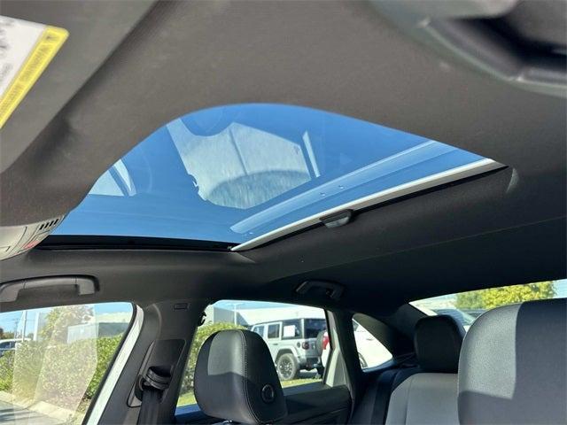 Photo of 2021 Pure White Volkswagen Jetta