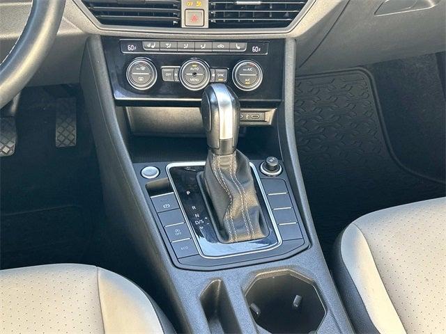 Photo of 2021 Pure White Volkswagen Jetta