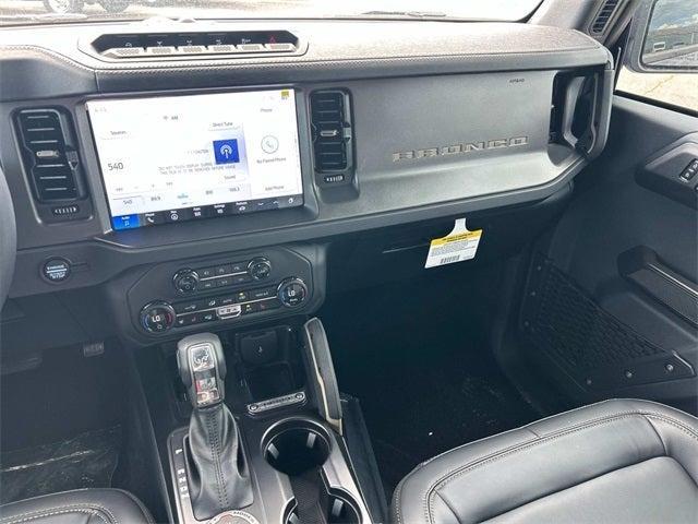 Photo of 2025 Shadow Black Ford Bronco