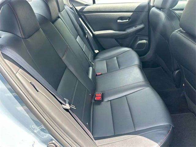 Photo of 2024 2t Gry Blk Roof Nissan Sentra