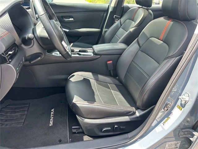 Photo of 2024 2t Gry Blk Roof Nissan Sentra