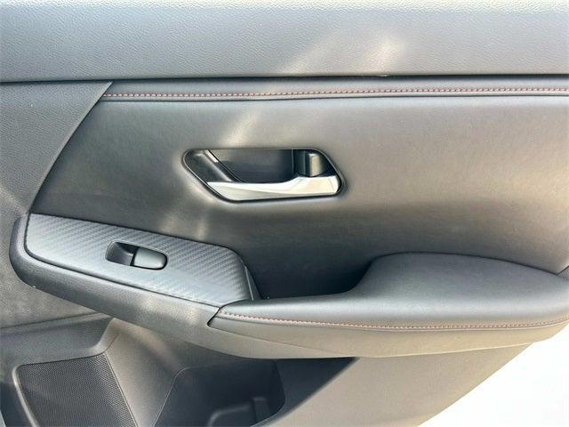 Photo of 2024 2t Gry Blk Roof Nissan Sentra
