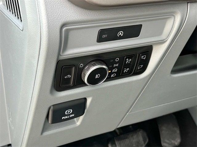 Photo of 2025 Oxford White Ford F-150
